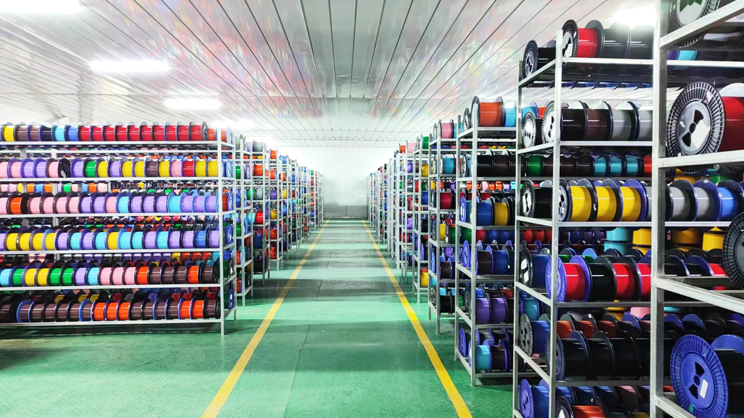 Shandong Yibo Optronics Technology Co., Ltd. linea di produzione del produttore